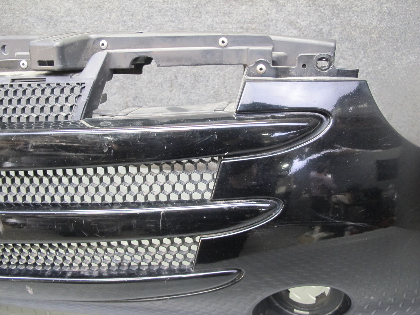 03-06 Chevrolet SSR Front Bumper Cover Black OEM