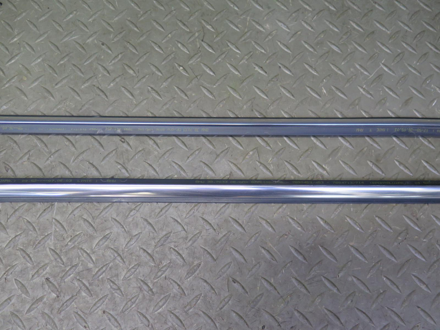 01-06 BMW E46 330ci Convert Set of 2 Door Weatherstrip Molding Trim Chrome OEM