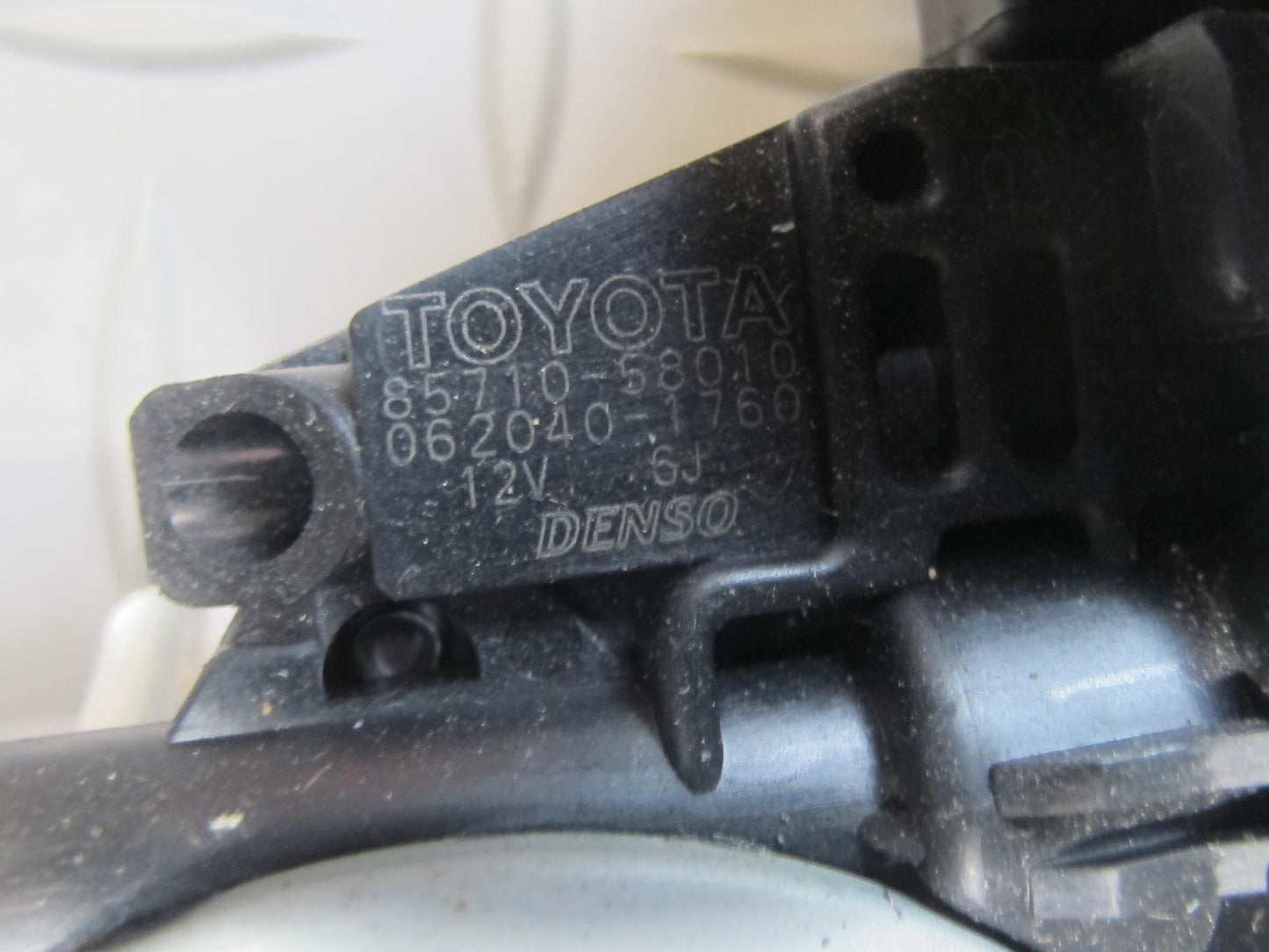 2003-2009 Lexus UZJ120L GX470 Front Right Side Door Window Regulator W/ Motor