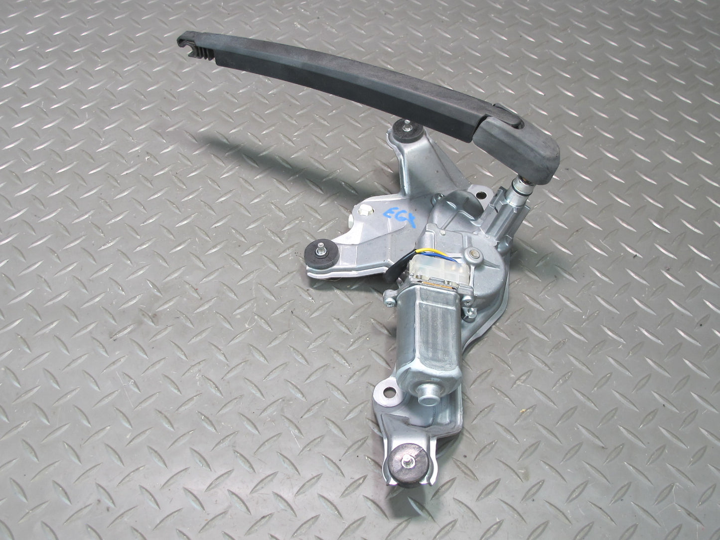 2003-2009 Lexus UZJ120L GX470 Rear Hatch Wiper Motor Arm Assembly 85130-60230
