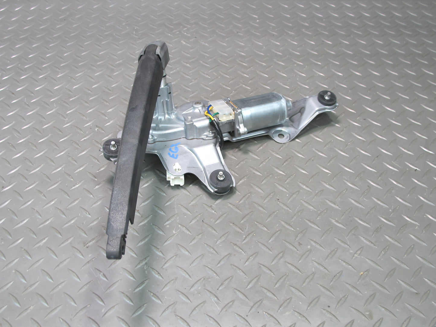 2003-2009 Lexus UZJ120L GX470 Rear Hatch Wiper Motor Arm Assembly 85130-60230