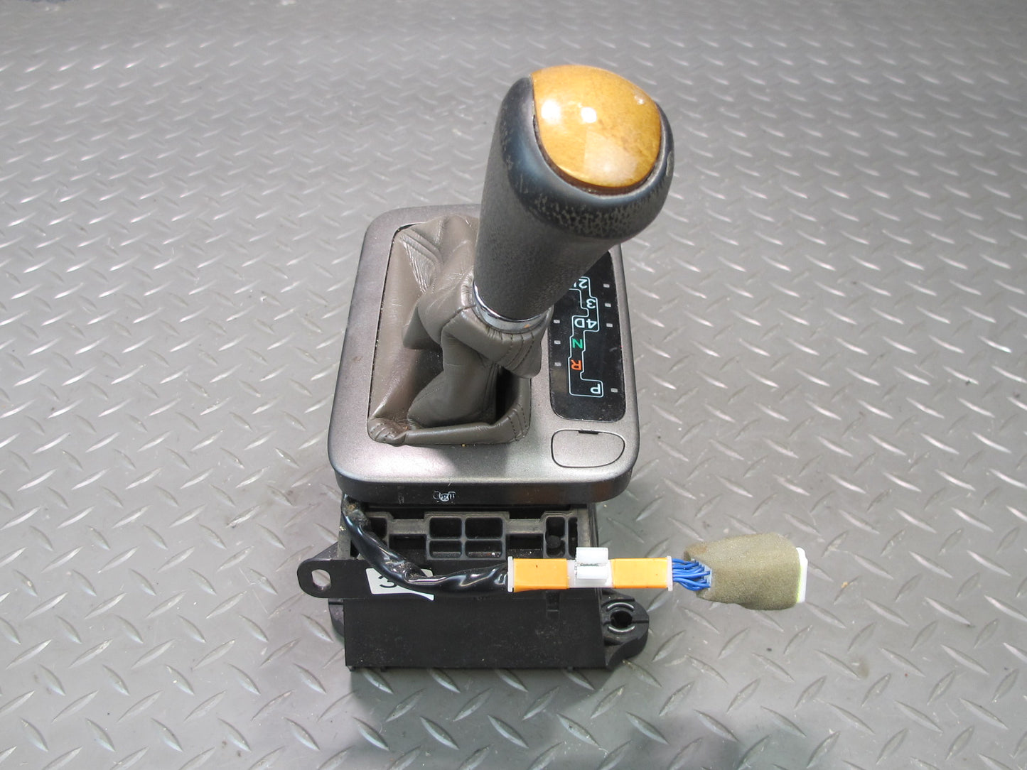 2003-2009 Lexus UZJ120L GX470 A/T Automatic Transmission Floor Shifter W/ Knob