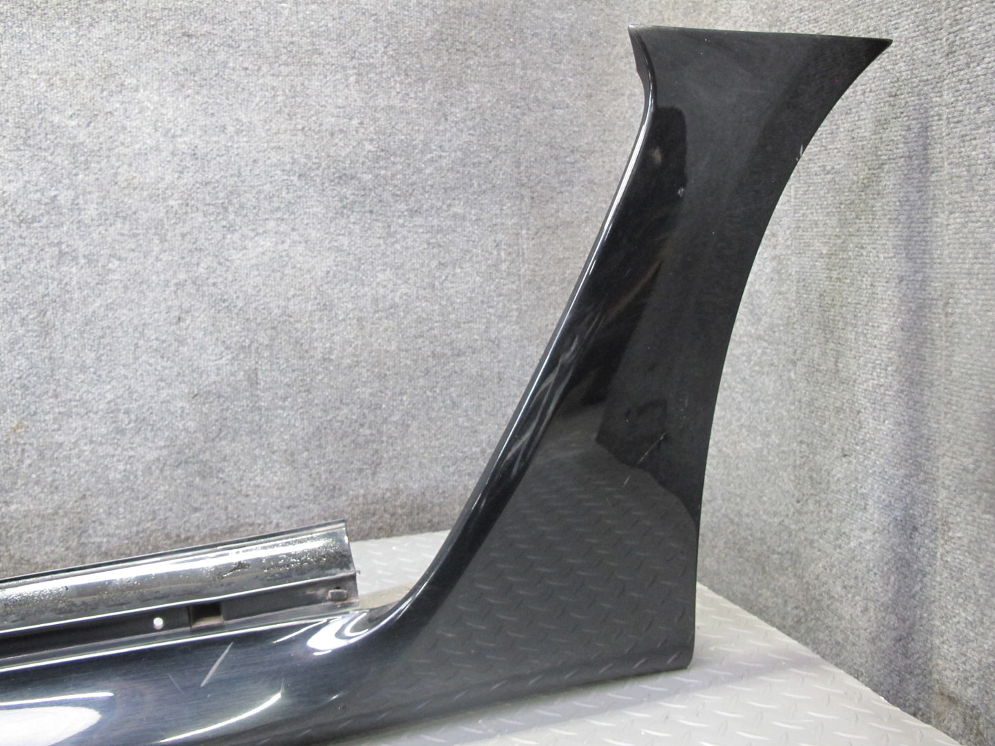 08-14 Lexus USE20L Is-f Right Side Skirt Rocker Panel Molding Obsidian OEM