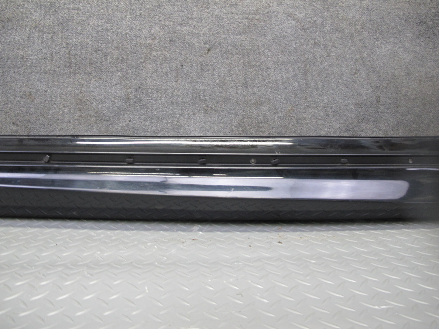 08-14 Lexus USE20L Is-f Right Side Skirt Rocker Panel Molding Obsidian OEM