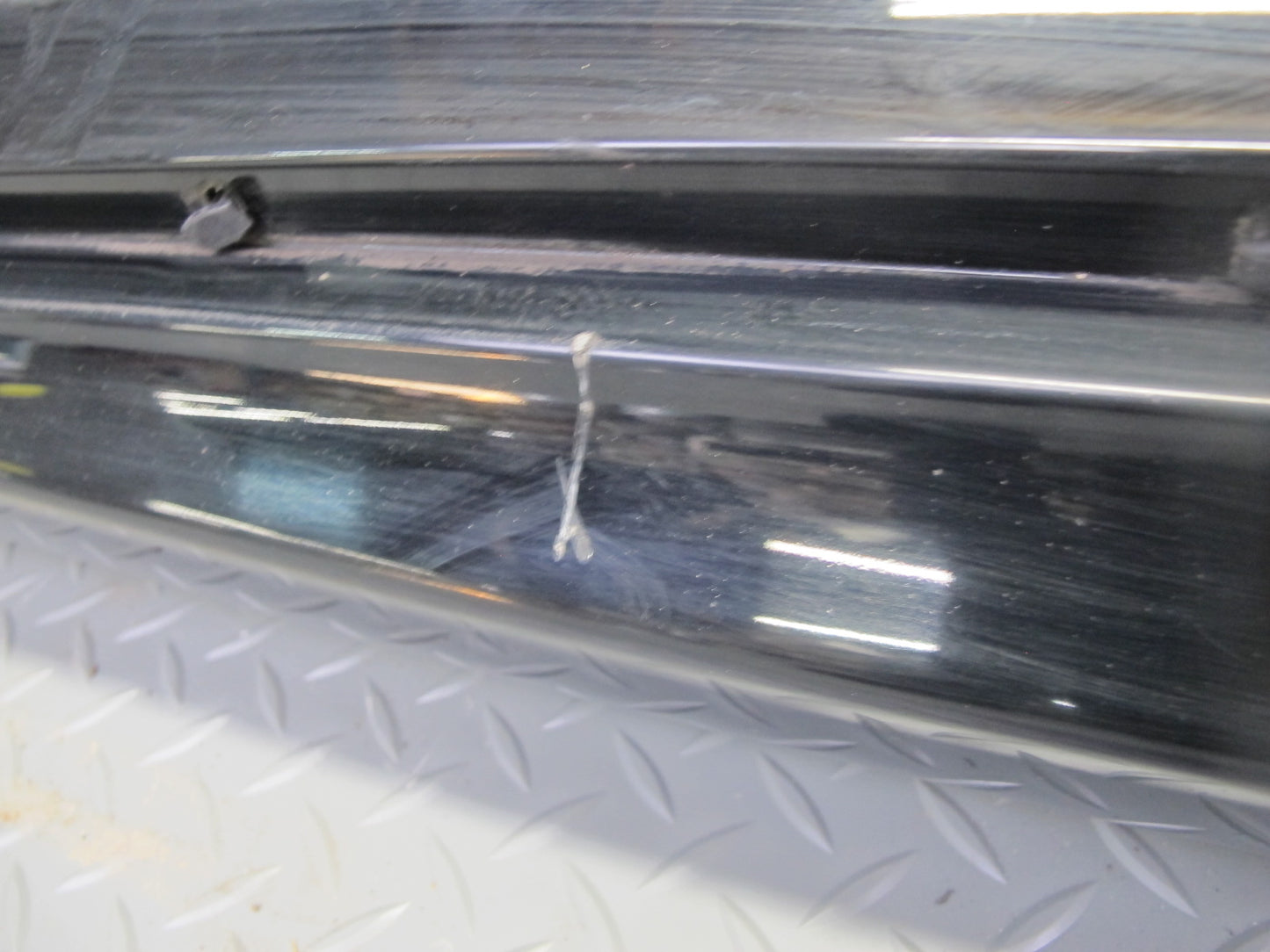 08-14 Lexus USE20L Is-f Right Side Skirt Rocker Panel Molding Obsidian OEM