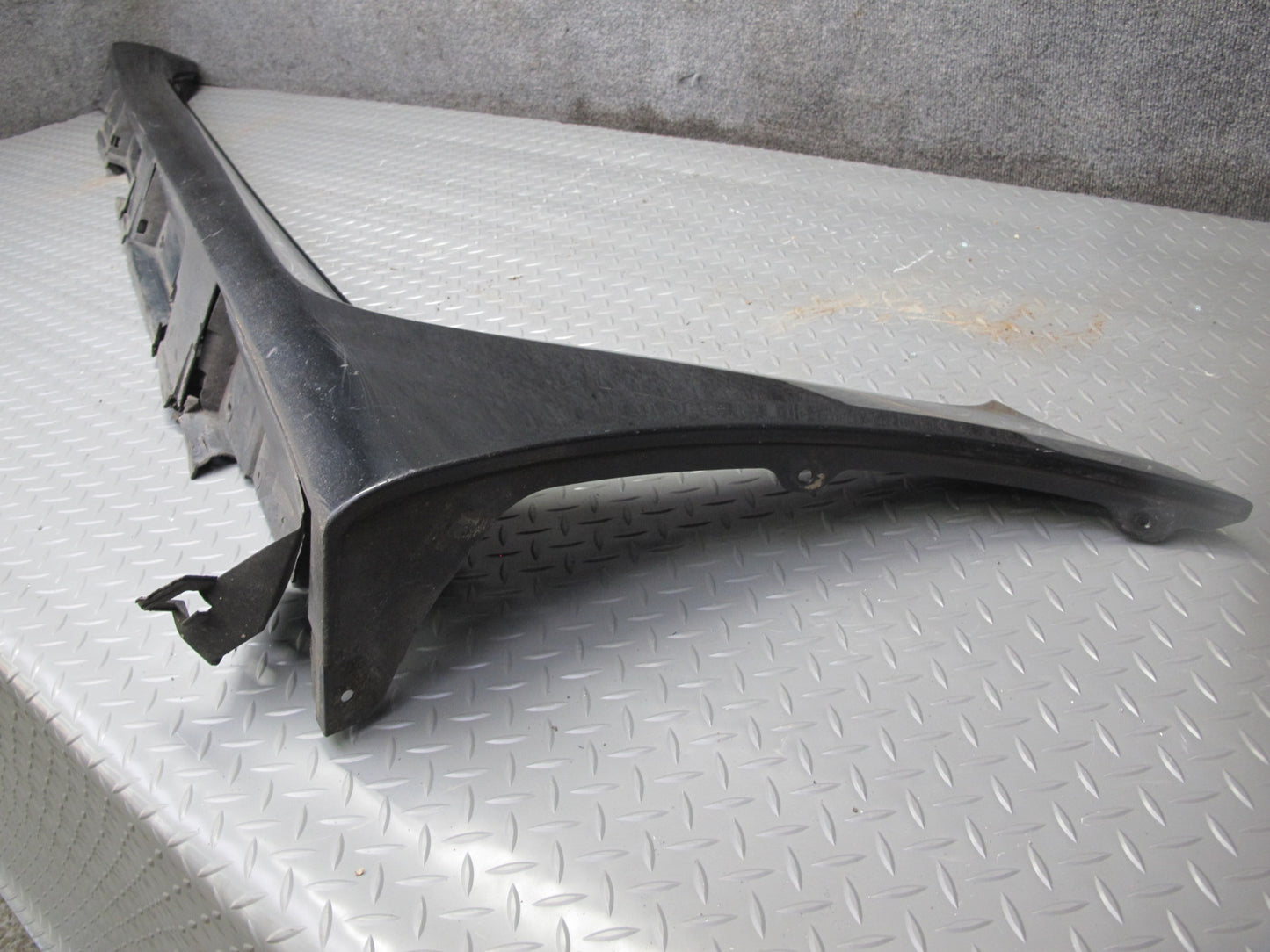 08-14 Lexus USE20L Is-f Right Side Skirt Rocker Panel Molding Obsidian OEM