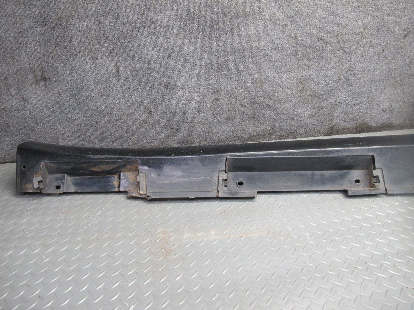 08-14 Lexus USE20L Is-f Right Side Skirt Rocker Panel Molding Obsidian OEM