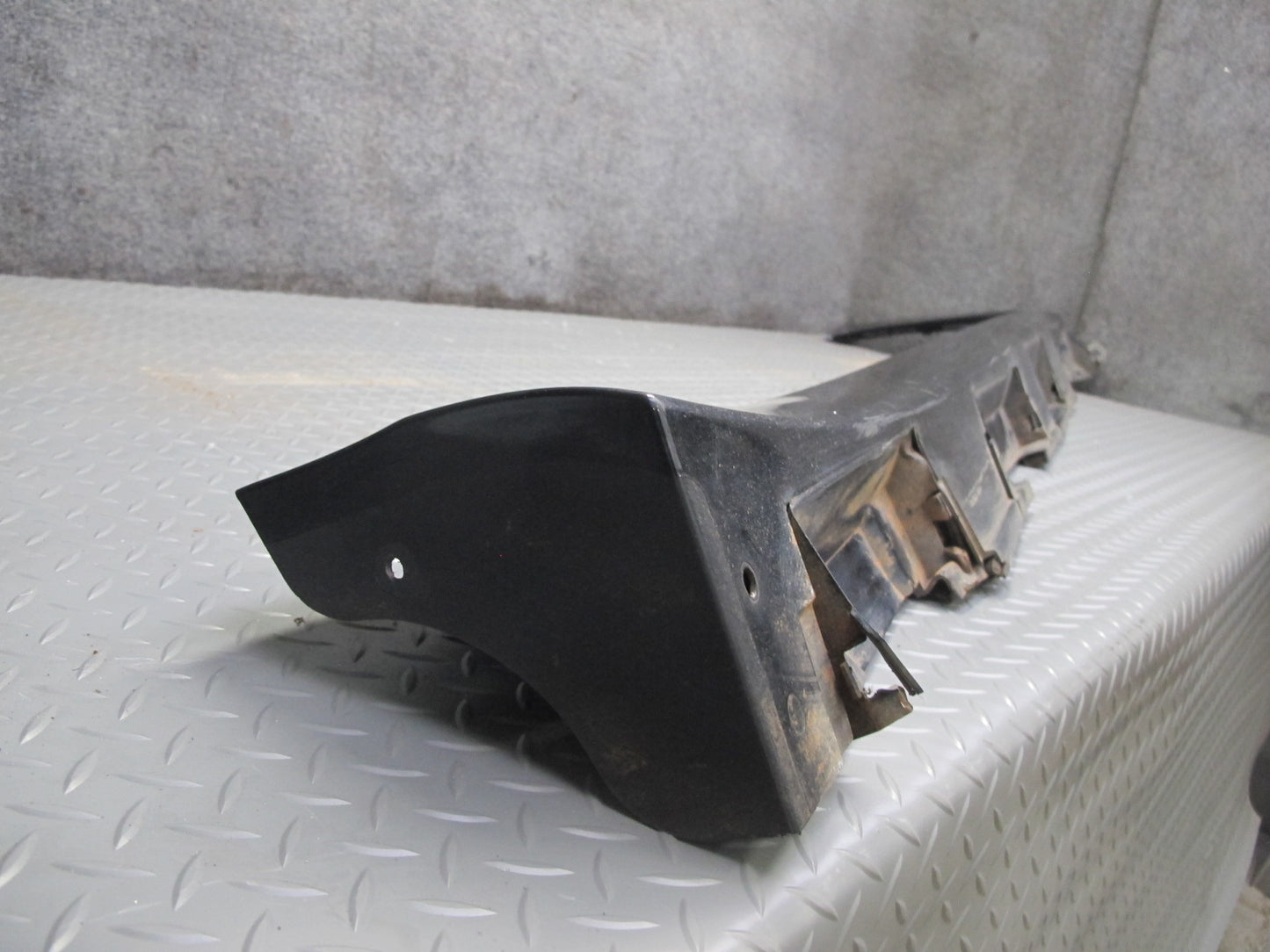 08-14 Lexus USE20L Is-f Right Side Skirt Rocker Panel Molding Obsidian OEM