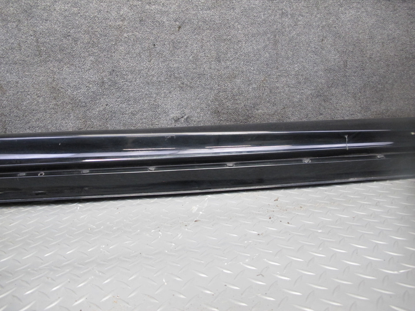 08-14 Lexus USE20L Is-f Right Side Skirt Rocker Panel Molding Obsidian OEM