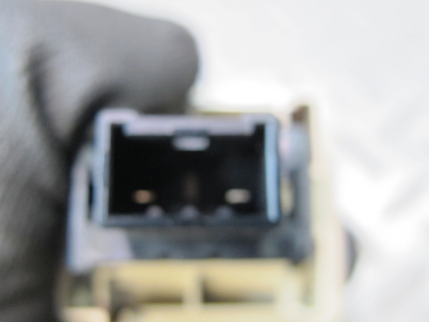 2003-2009 Lexus UZJ120L GX470 Rear Power Socket Jack AC115V 100W