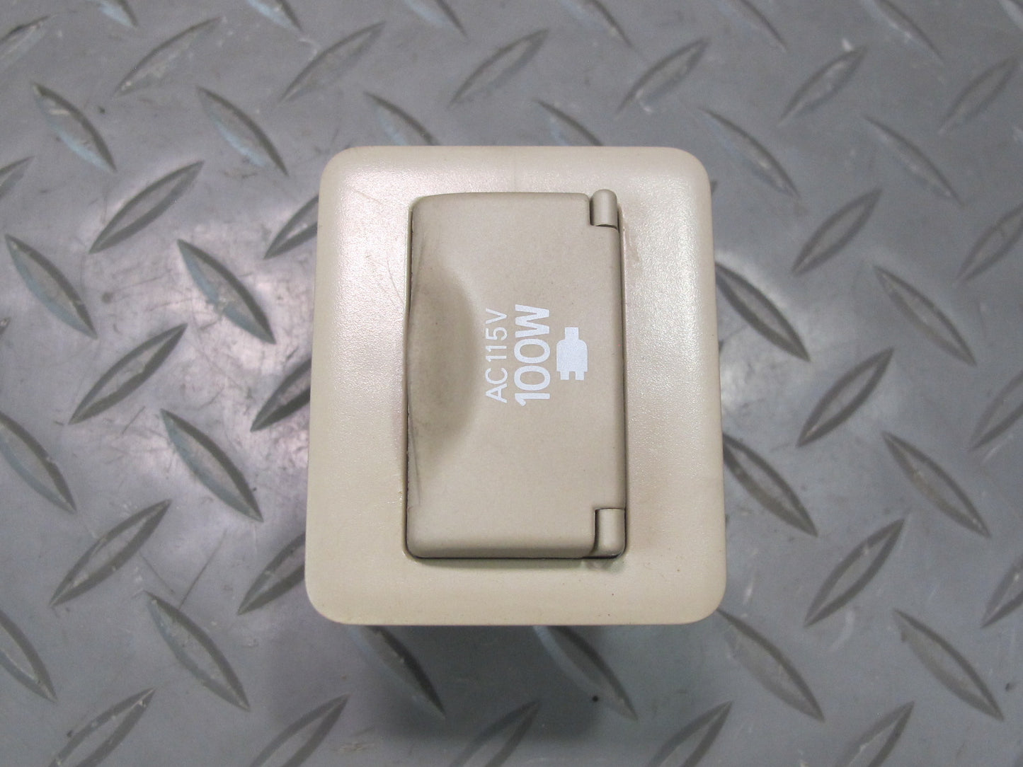 2003-2009 Lexus UZJ120L GX470 Rear Power Socket Jack AC115V 100W