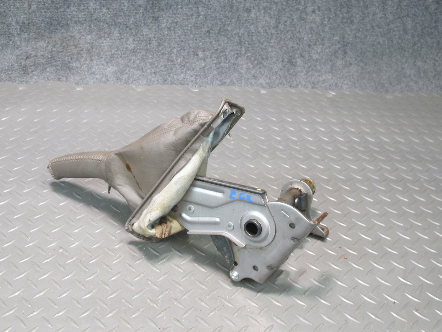 2003-2009 Lexus GX470 Emergency Parking Handbrake Handle Lever W/ Boot