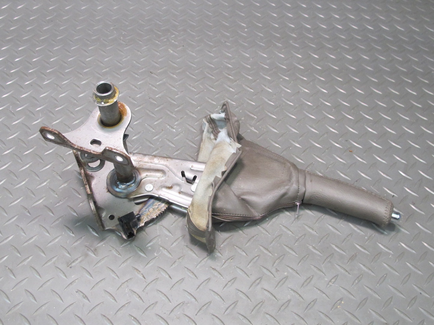 2003-2009 Lexus GX470 Emergency Parking Handbrake Handle Lever W/ Boot