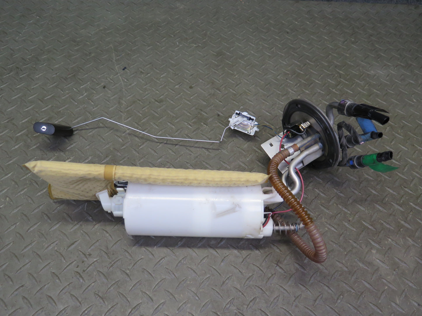 00-03 Chevrolet Corvette C5 Set of 2 Fuel Pump Level Sensor Sending Unit OEM