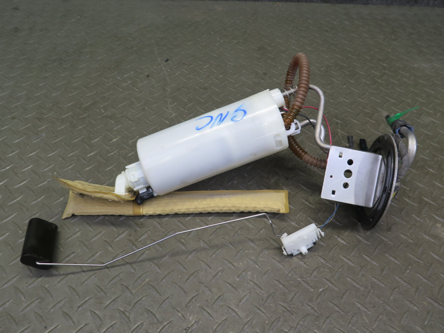 00-03 Chevrolet Corvette C5 Set of 2 Fuel Pump Level Sensor Sending Unit OEM