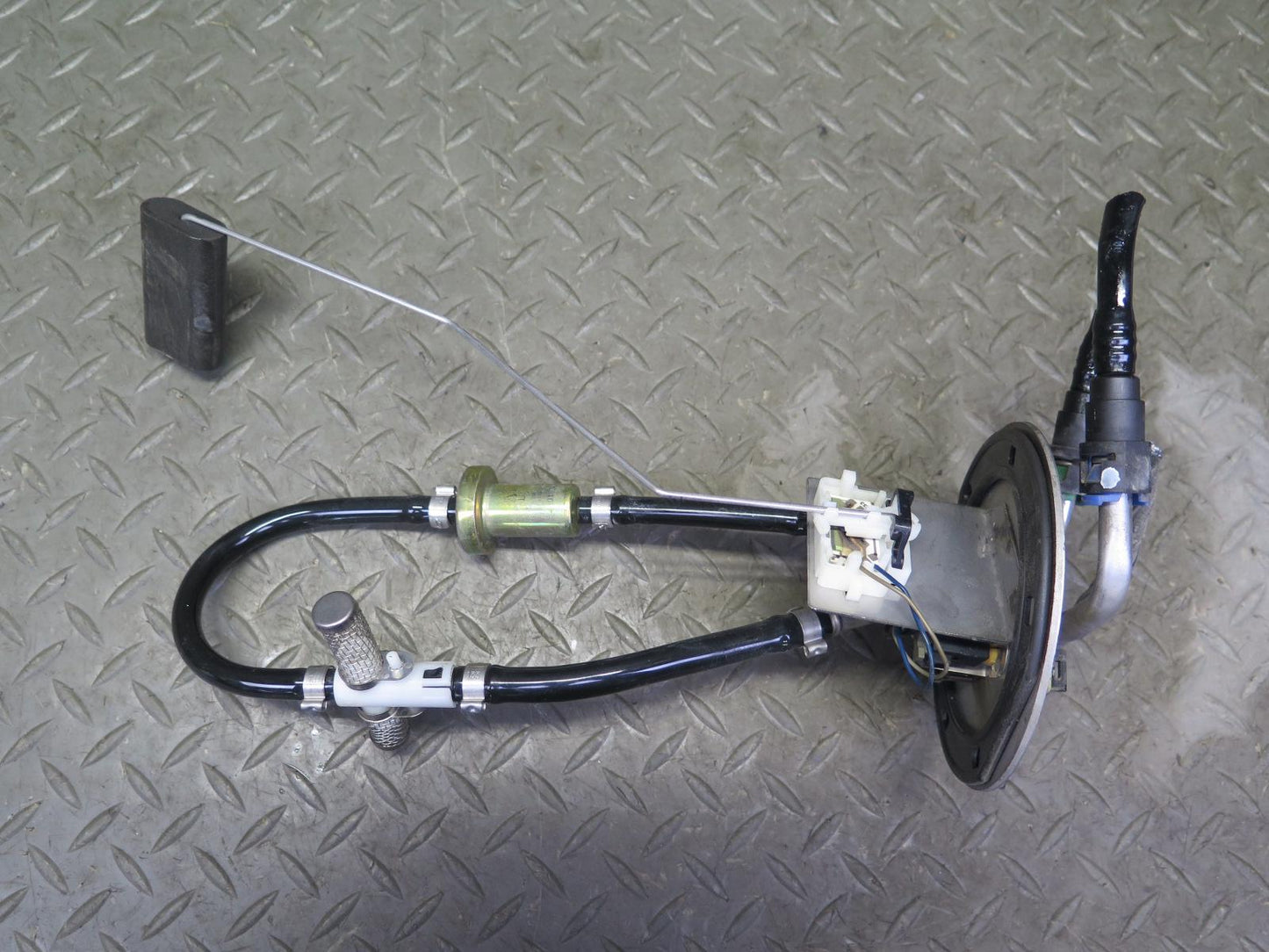 00-03 Chevrolet Corvette C5 Set of 2 Fuel Pump Level Sensor Sending Unit OEM