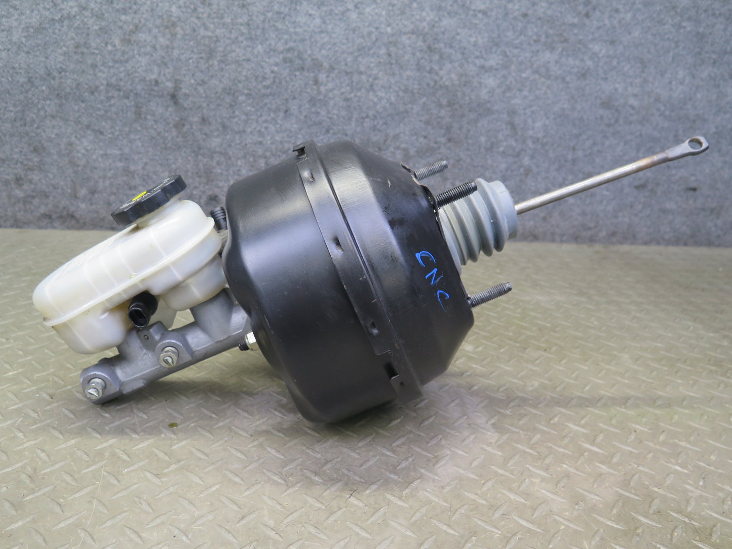 98-04 Chevrolet Corvette C5 Brake Master Cylinder Booster Fluid Reservoir OEM