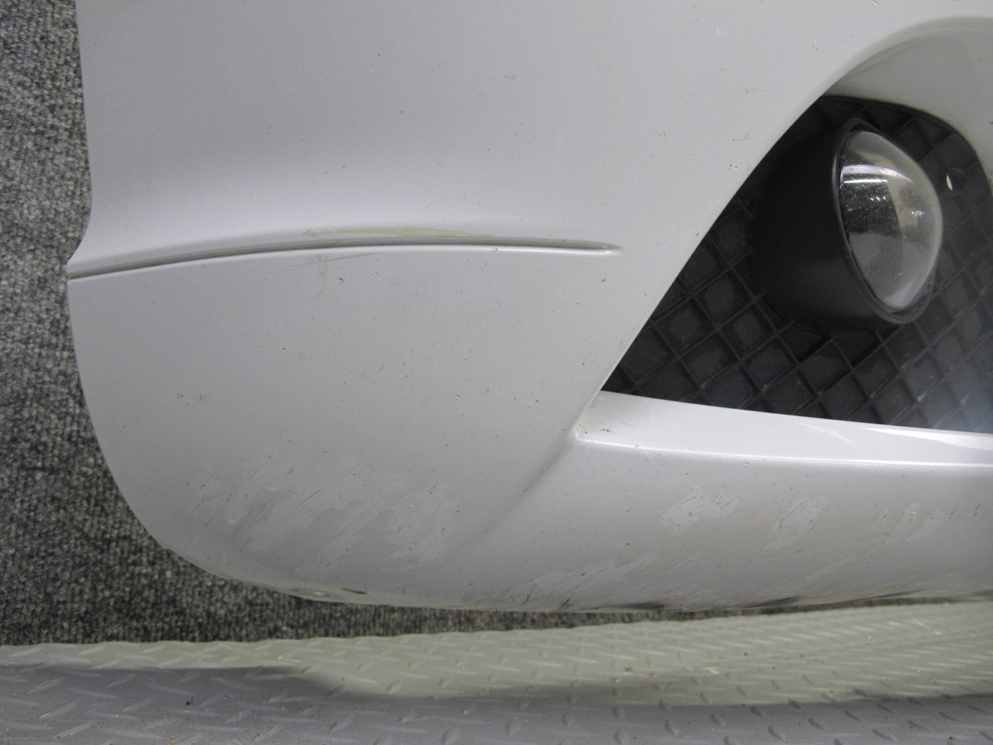 04-06 BMW E46 330ci Coupe Convertible Front Bumper Cover w Fog Lights White OEM