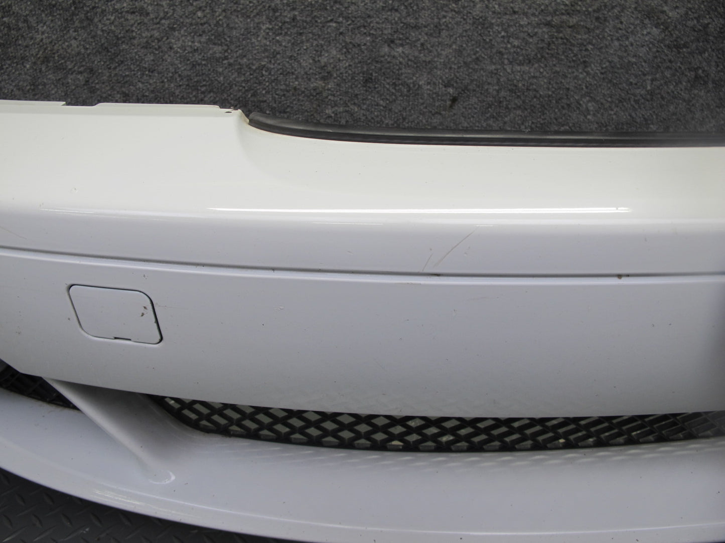 04-06 BMW E46 330ci Coupe Convertible Front Bumper Cover w Fog Lights White OEM