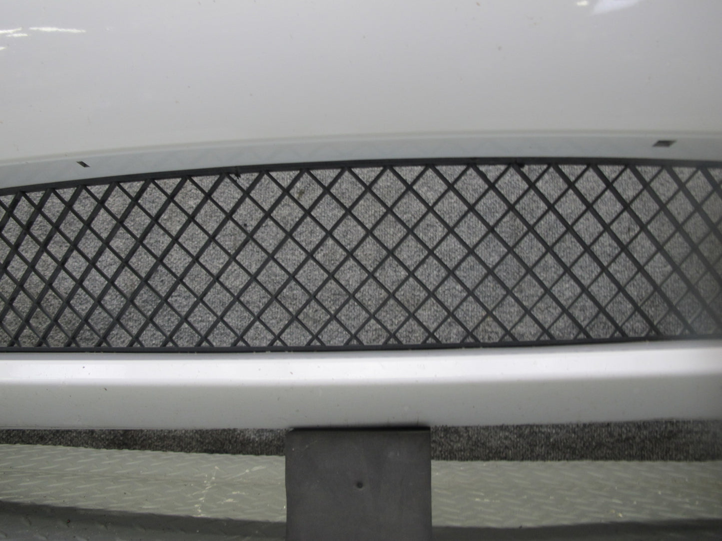 04-06 BMW E46 330ci Coupe Convertible Front Bumper Cover w Fog Lights White OEM