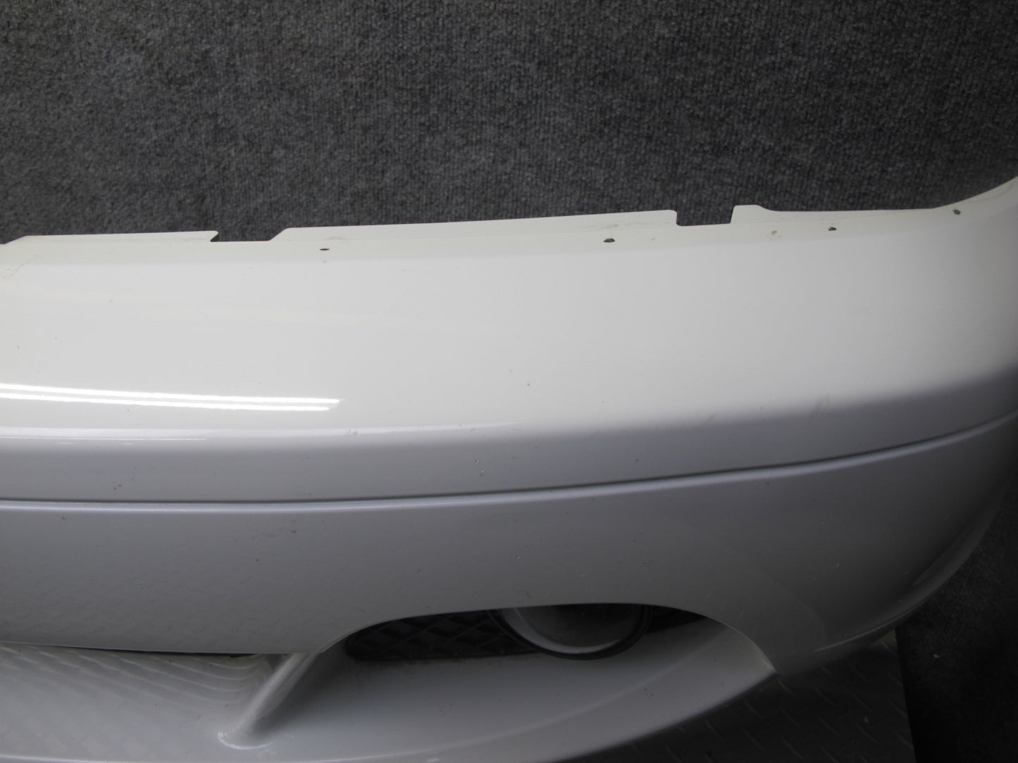 04-06 BMW E46 330ci Coupe Convertible Front Bumper Cover w Fog Lights White OEM
