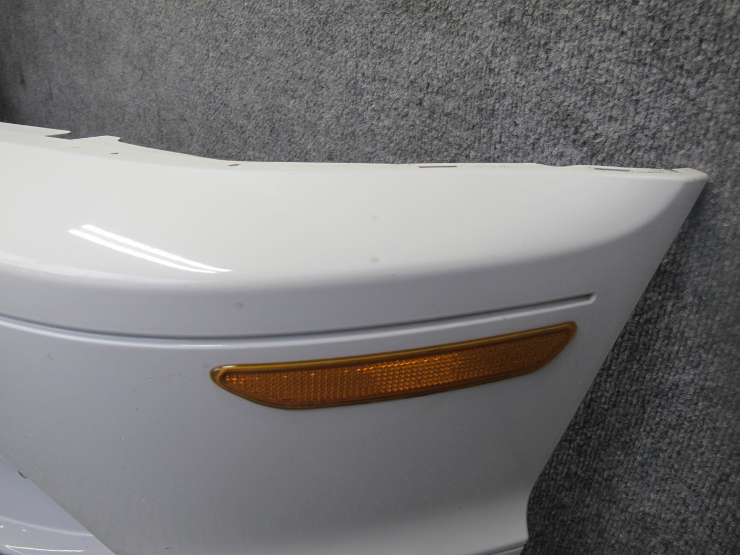 04-06 BMW E46 330ci Coupe Convertible Front Bumper Cover w Fog Lights White OEM