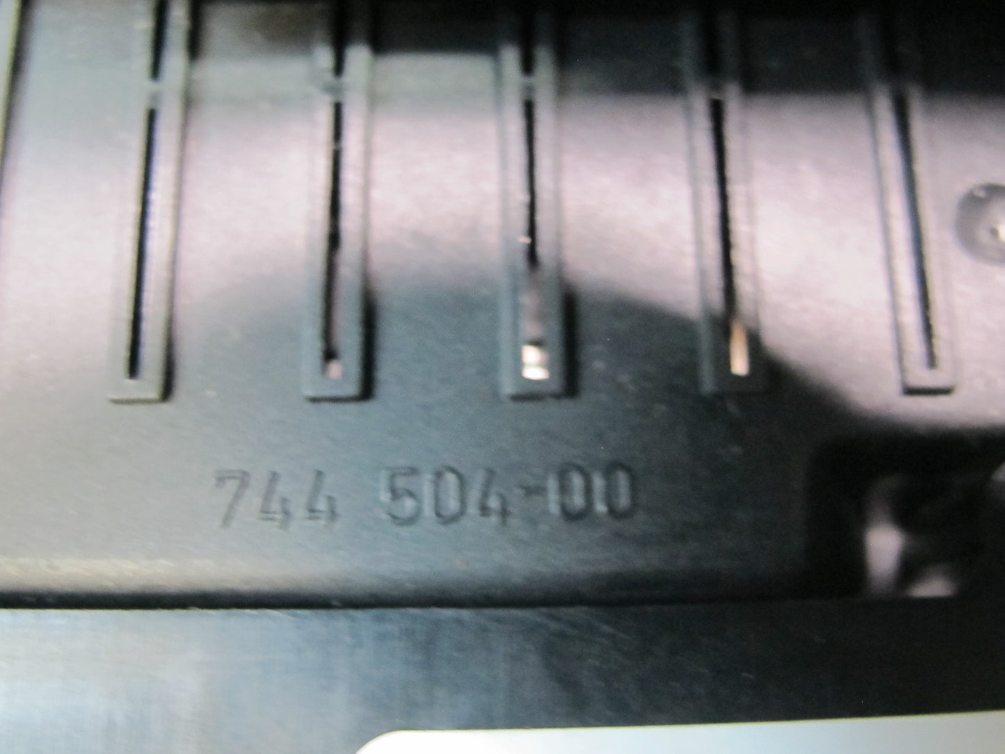 05-11 Mercedes R171 Slk-class Front SAM Fuse Relay Box Module 1715451601 OEM