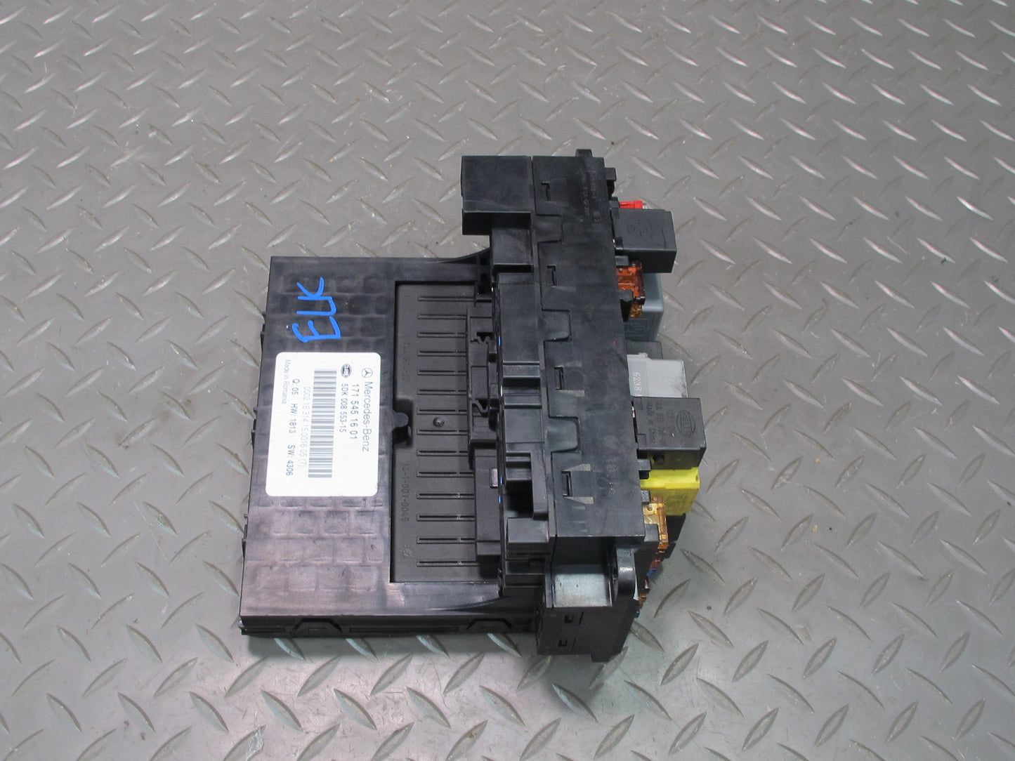 05-11 Mercedes R171 Slk-class Front SAM Fuse Relay Box Module 1715451601 OEM