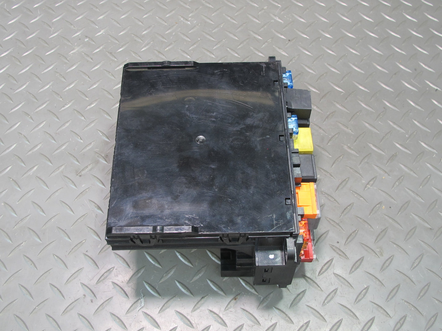 05-11 Mercedes R171 Slk-class Front SAM Fuse Relay Box Module 1715451601 OEM