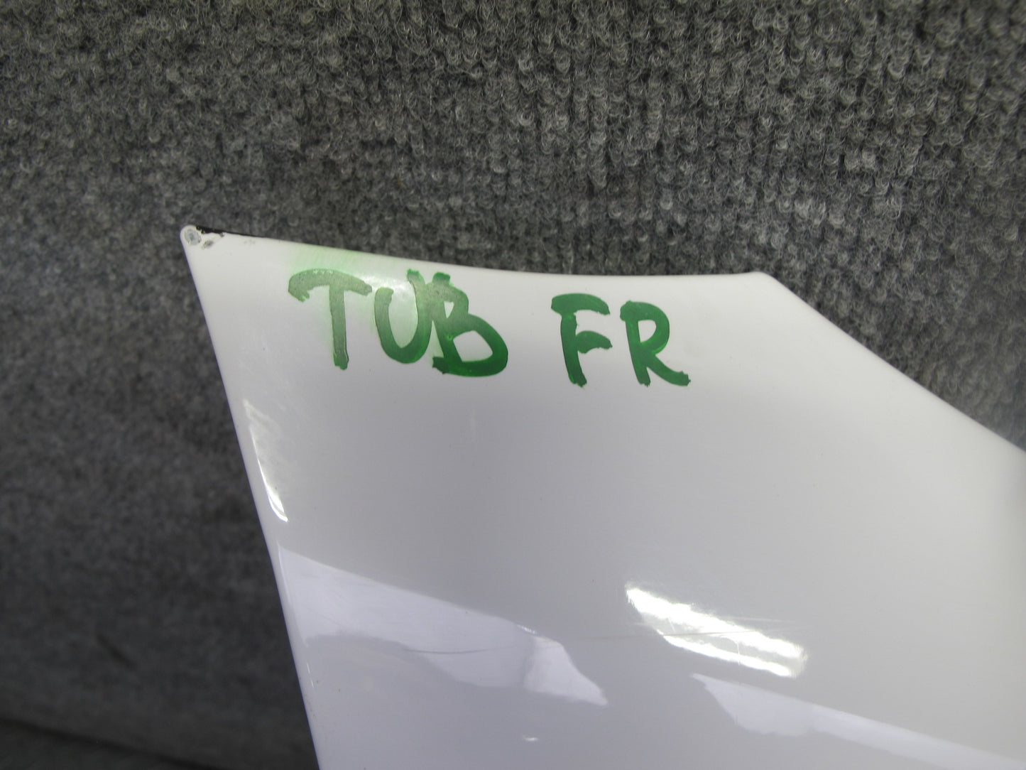 04-06 BMW E46 330ci Coupe Convert Front Right Fender Shell Cover Panel White OEM