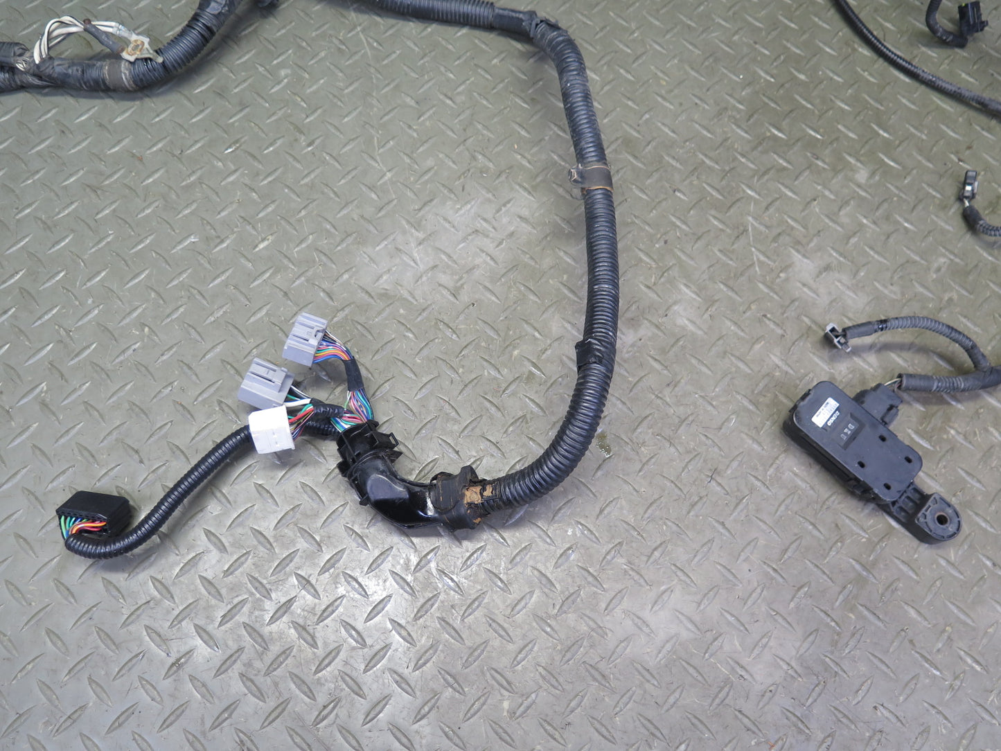 08-10 Lexus USE20L Is-f Under Engine Bay Wire Wiring Harness w Smog Sensor OEM