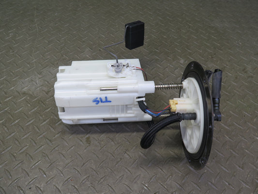 08-14 Lexus USE20L Is-f Fuel Pump Assembly 77020-53141 OEM