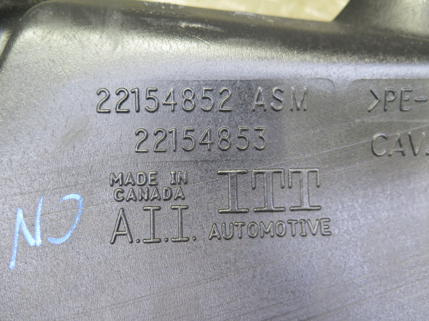 97-04 Chevrolet Corvette C5 Windshield Washer Fluid Reservoir Tank w Pump OEM