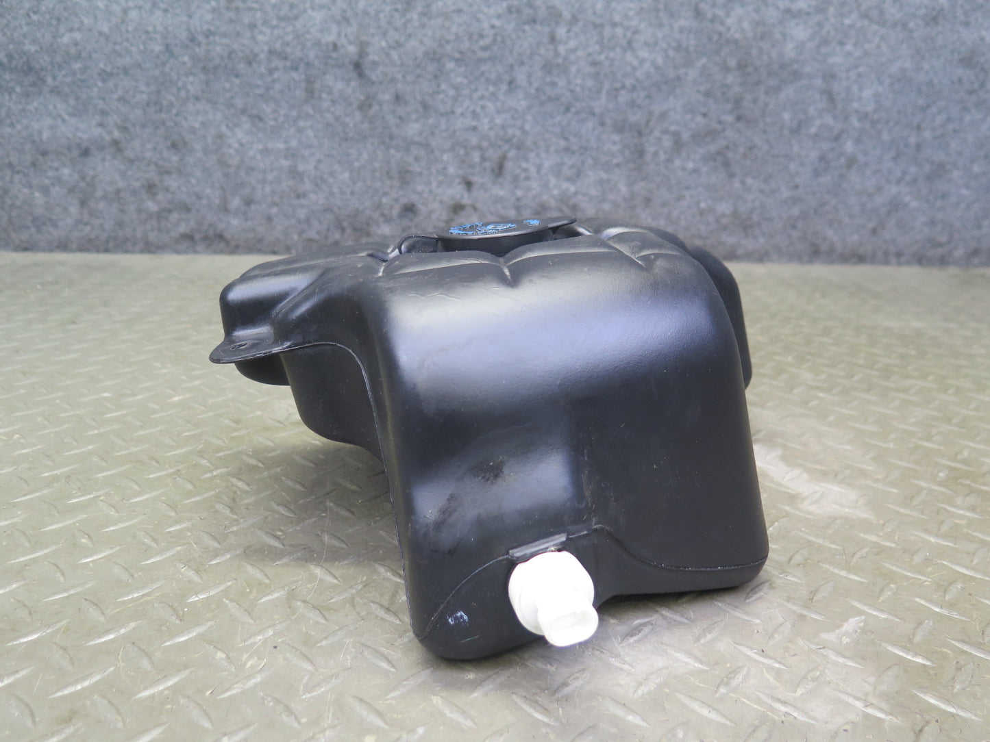 97-04 Chevrolet Corvette C5 Windshield Washer Fluid Reservoir Tank w Pump OEM