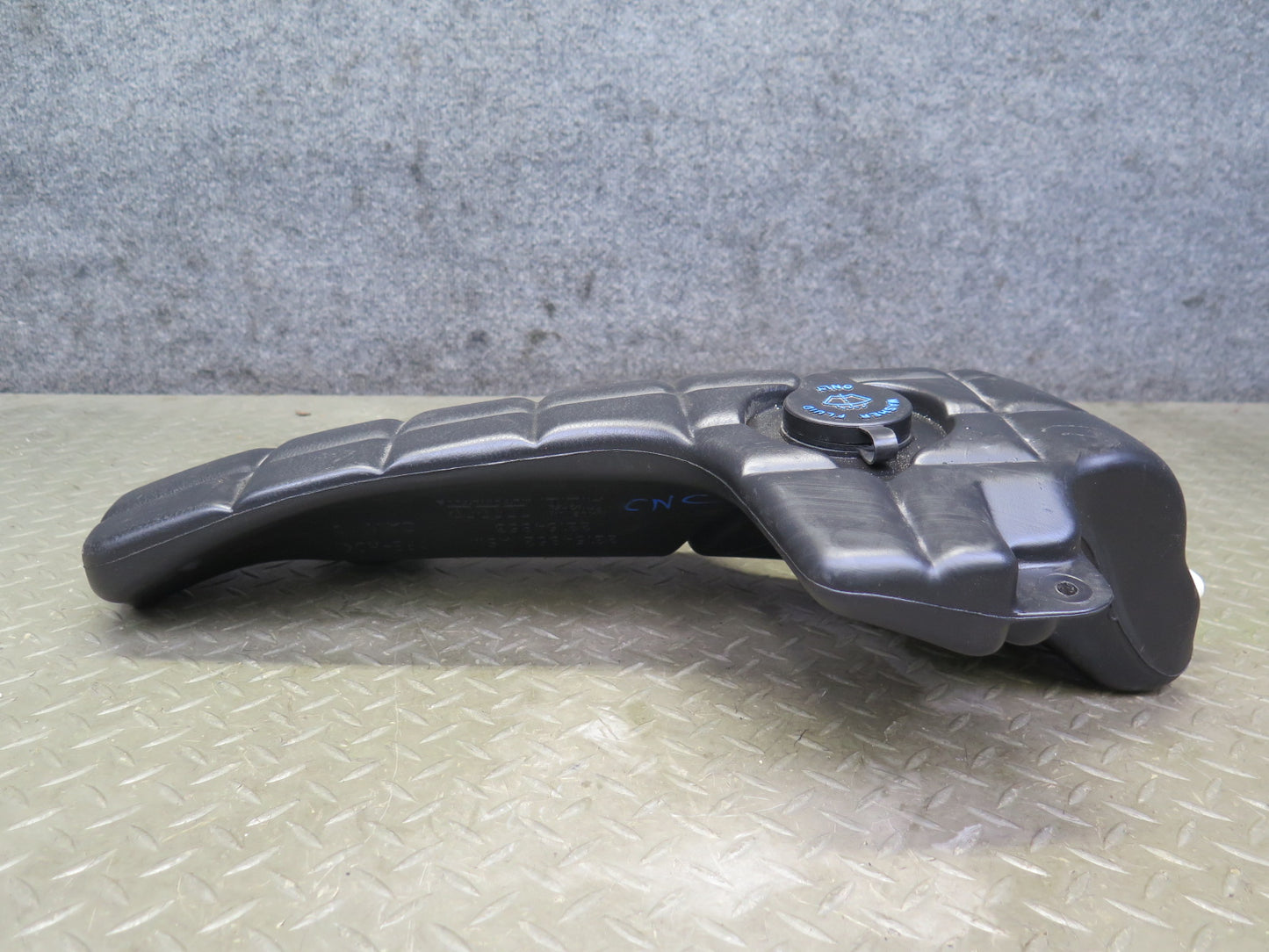 97-04 Chevrolet Corvette C5 Windshield Washer Fluid Reservoir Tank w Pump OEM