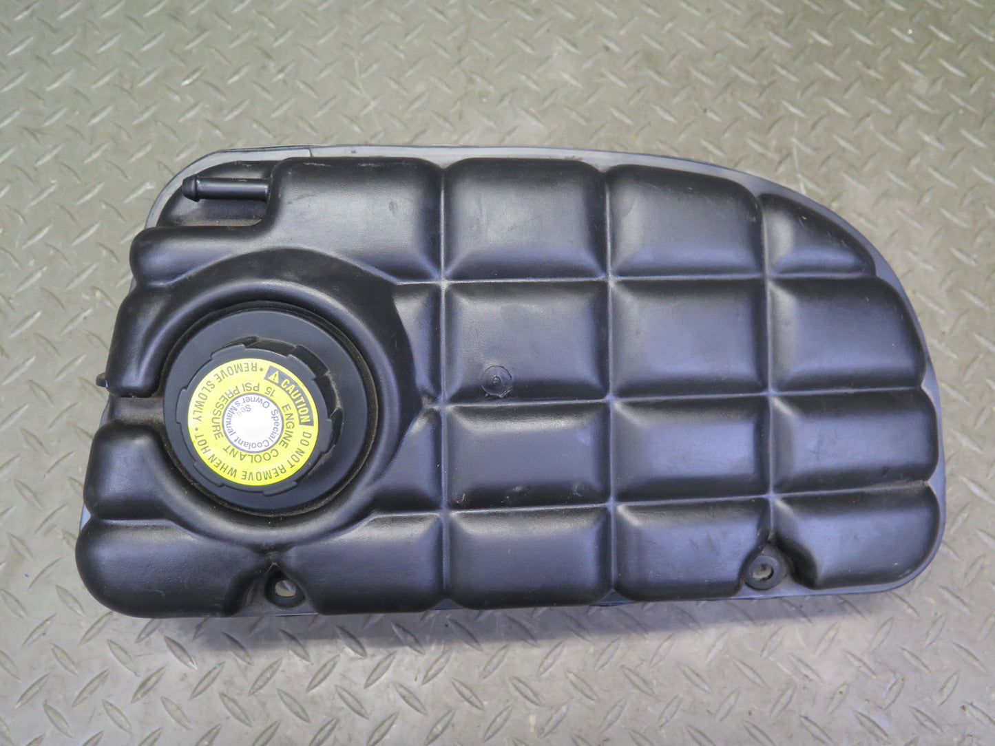 00-04 Chevrolet Corvette C5 Engine Coolant Expansion Overflow Reservoir Tank OEM