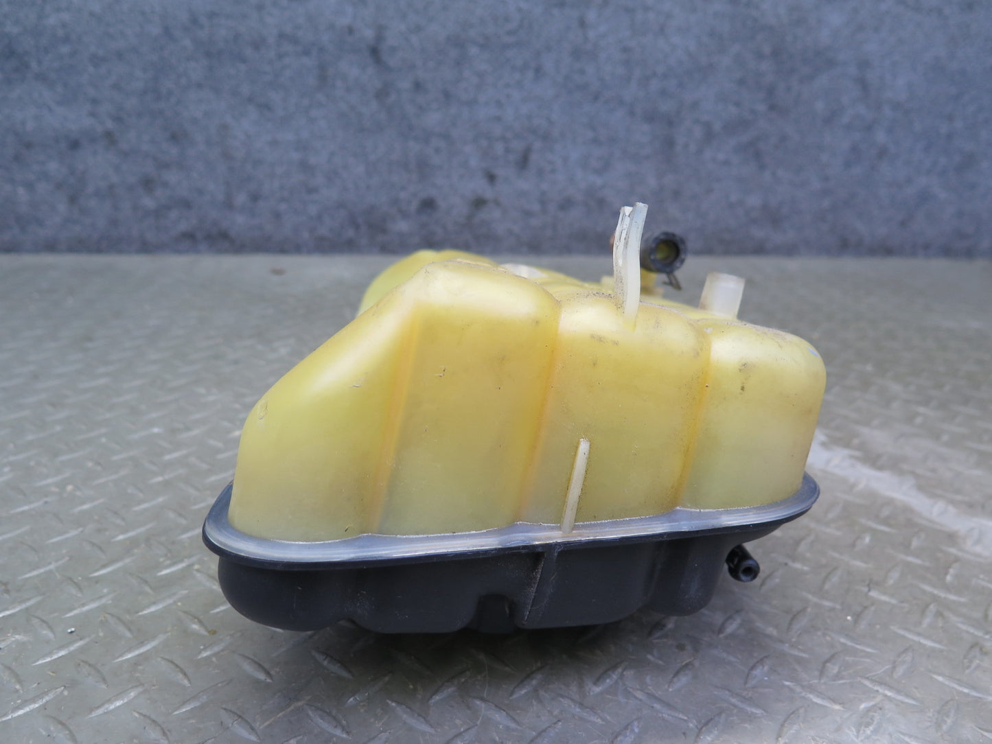 00-04 Chevrolet Corvette C5 Engine Coolant Expansion Overflow Reservoir Tank OEM