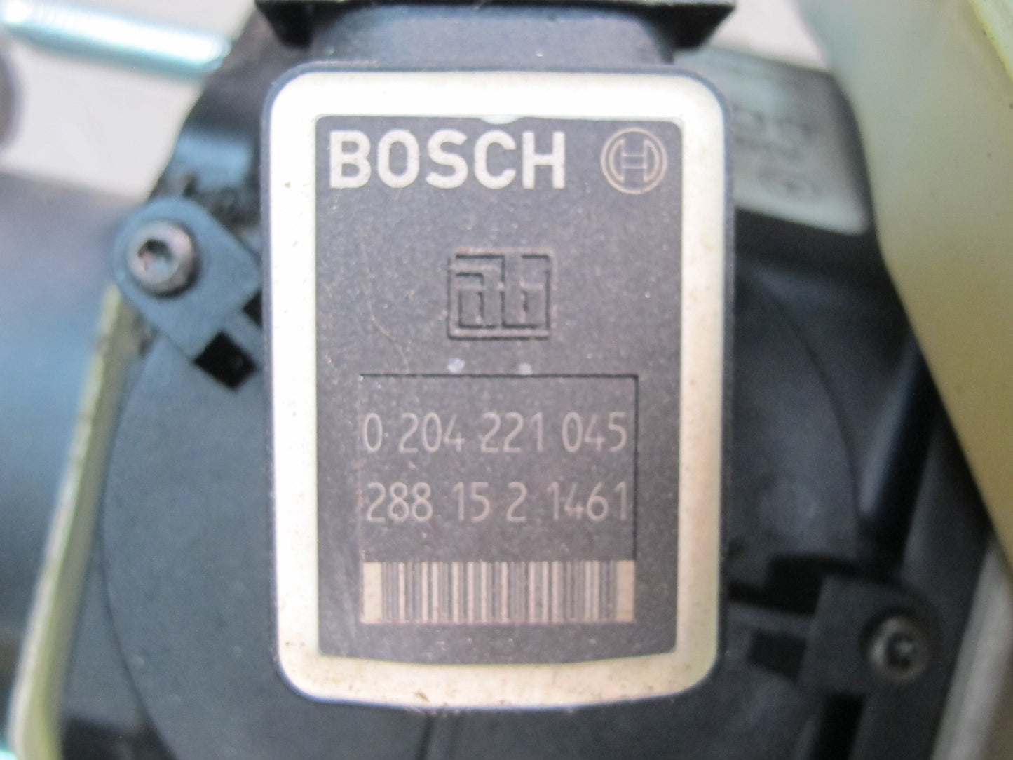 03-08 Mercedes R230 SL500 Brake Master Cylinder Booster w Fluid Reservoir OEM