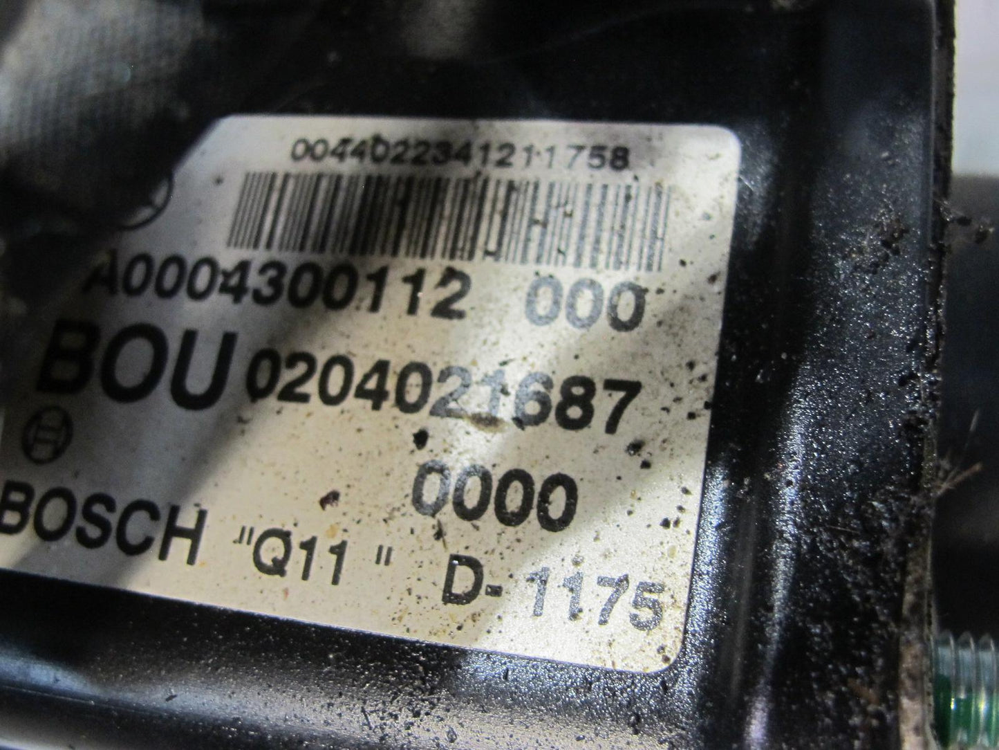 03-08 Mercedes R230 SL500 Brake Master Cylinder Booster w Fluid Reservoir OEM