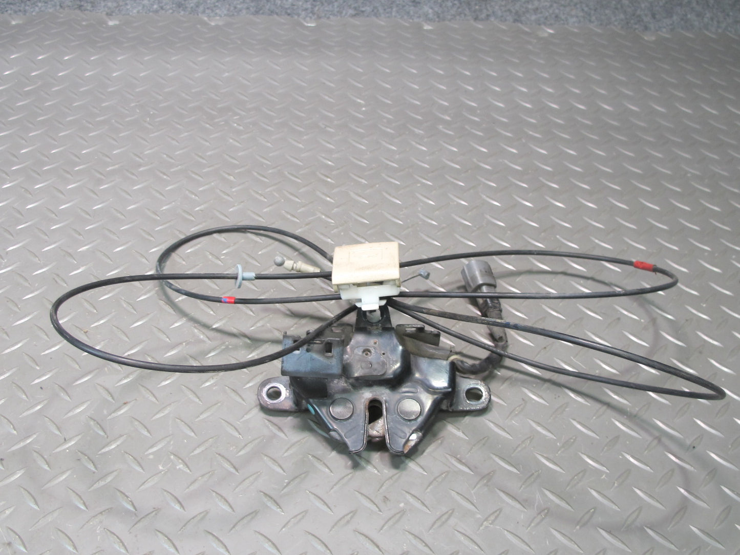 2006-2009 Lexus GX470 Hood Lock Latch W/ Release Cable & Handle  Assembly