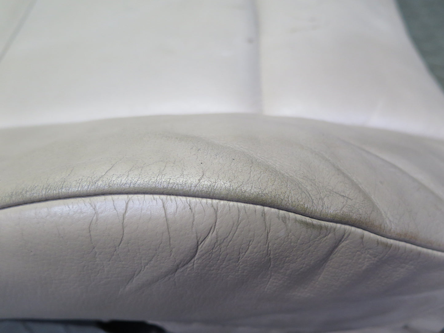 01-06 BMW E46 330ci Convertible Front Right Seat Upper Leather Cushion Beige OEM