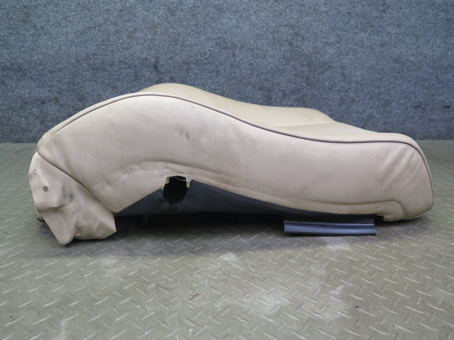 01-06 BMW E46 330ci Convertible Front Right Seat Upper Leather Cushion Beige OEM