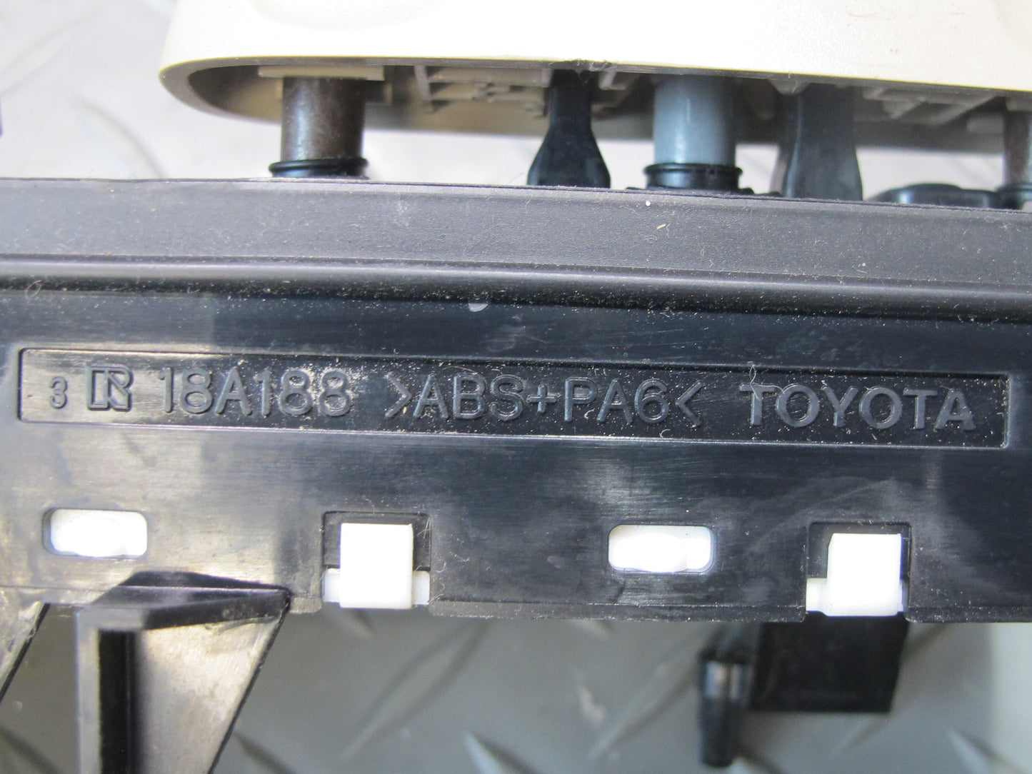 2005-2007 Lexus UZJ120L GX470 Front Right Passenger Side Seat Adjustment Switch