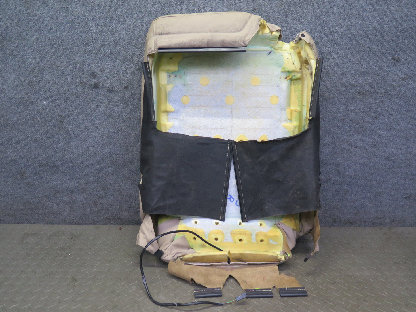 01-06 BMW E46 330ci Convertible Front Right Seat Upper Leather Cushion Beige OEM