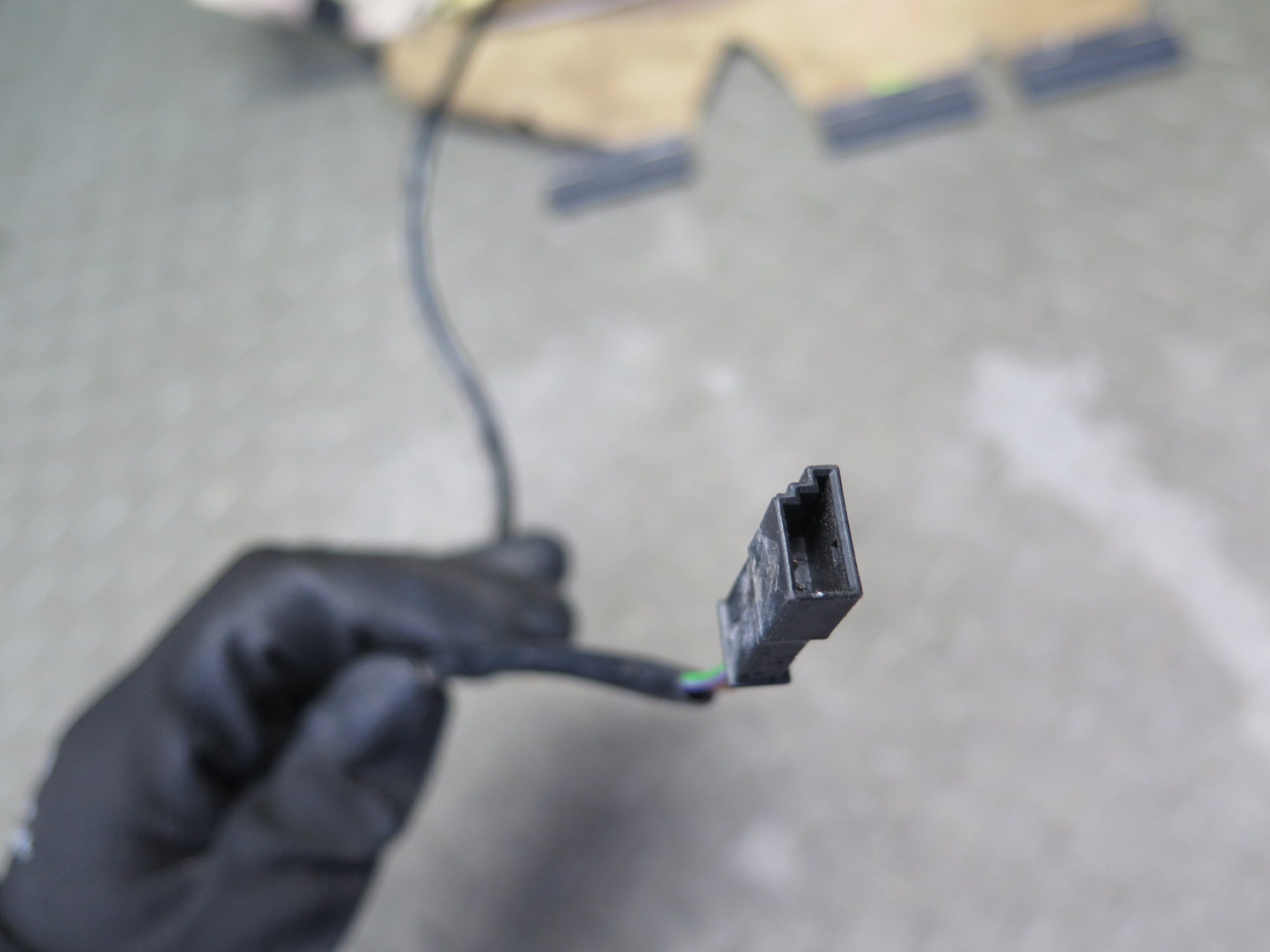 01-06 BMW E46 330ci Convertible Front Right Seat Upper Leather Cushion Beige OEM