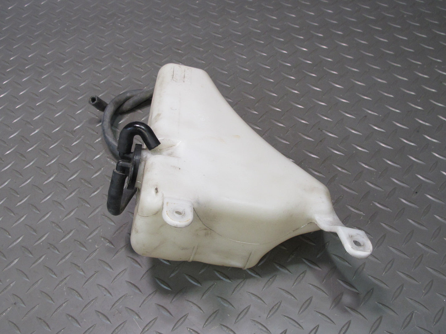 2003-2009 Lexus GX470 Engine Coolant Epxansion Overflow Reservoir Tank