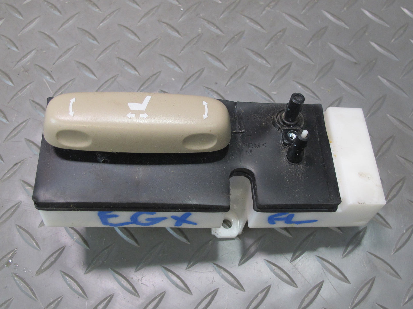 2005-2007 Lexus UZJ120L GX470 Front Left Driver Side Seat Adjustment Switch