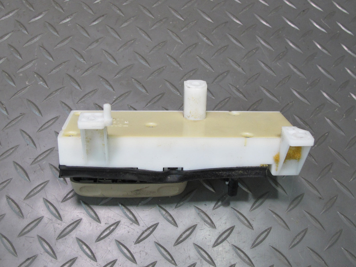 2005-2007 Lexus UZJ120L GX470 Front Left Driver Side Seat Adjustment Switch