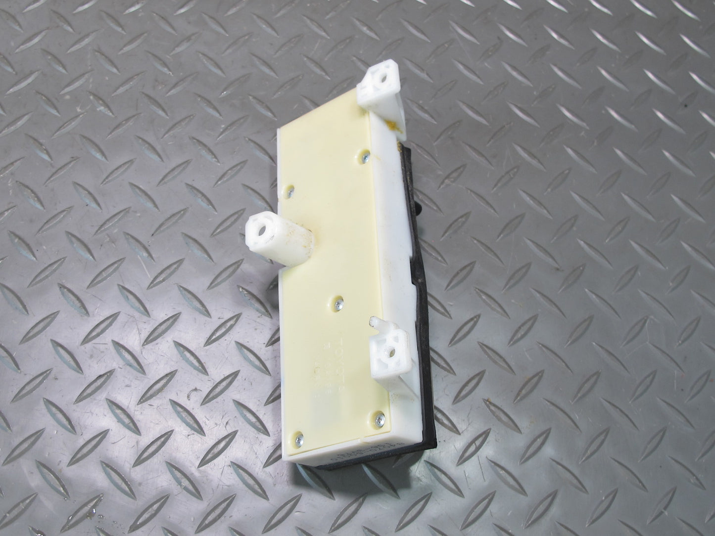 2005-2007 Lexus UZJ120L GX470 Front Left Driver Side Seat Adjustment Switch