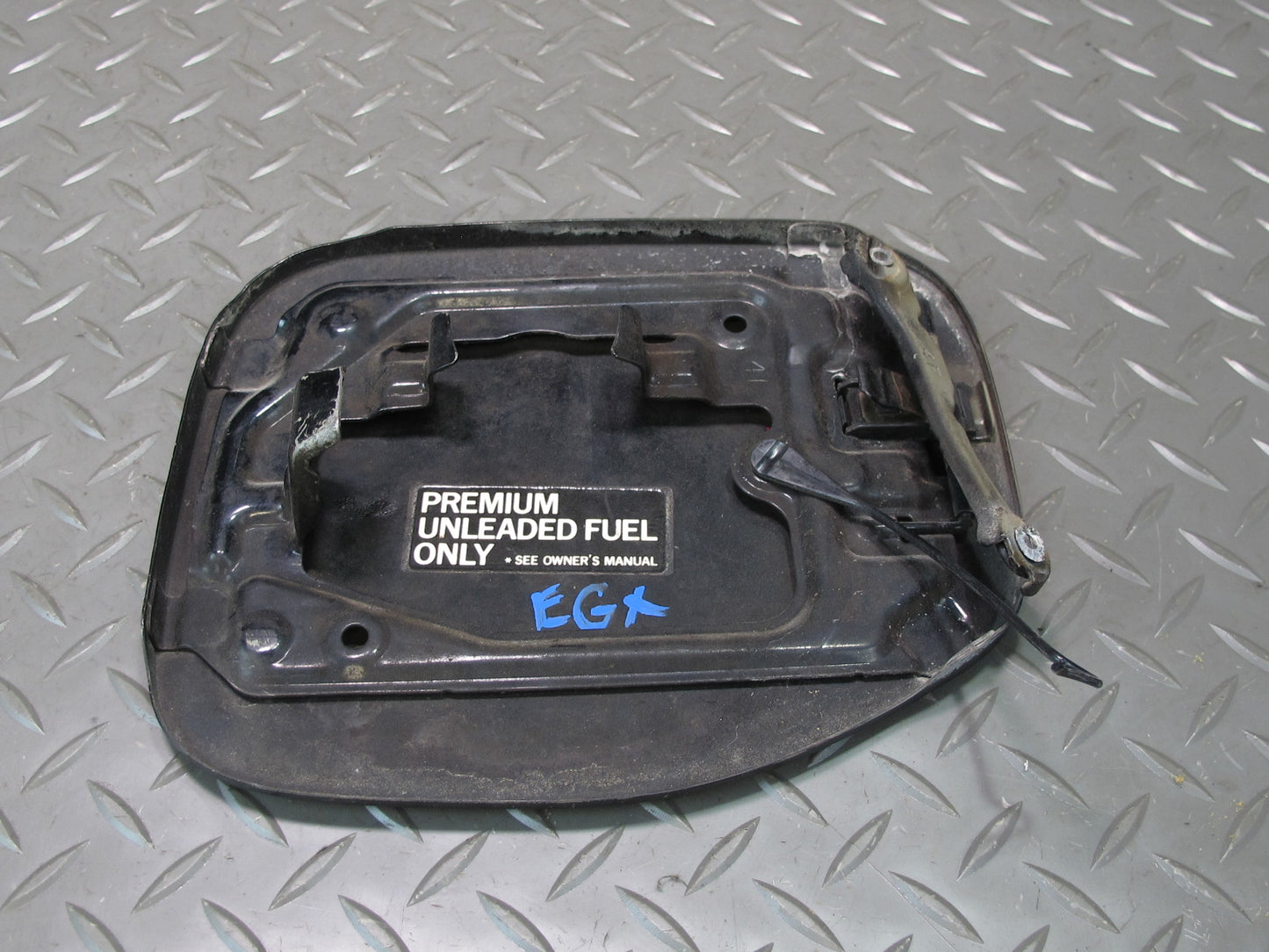 2003-2009 Lexus UZJ120L GX470 Fuel Tank Filler Door Lid Cover Black